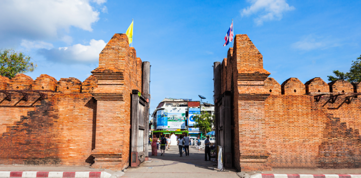 tha-phae-city-gate-2400-x-1600px-2